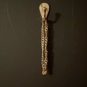 Gold necklace with jewels